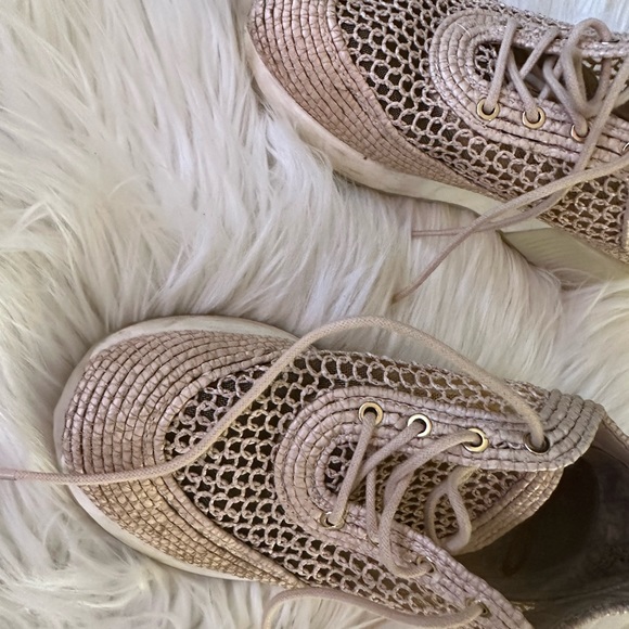 Sandy Sheer Sneakers - Picture 2 of 5